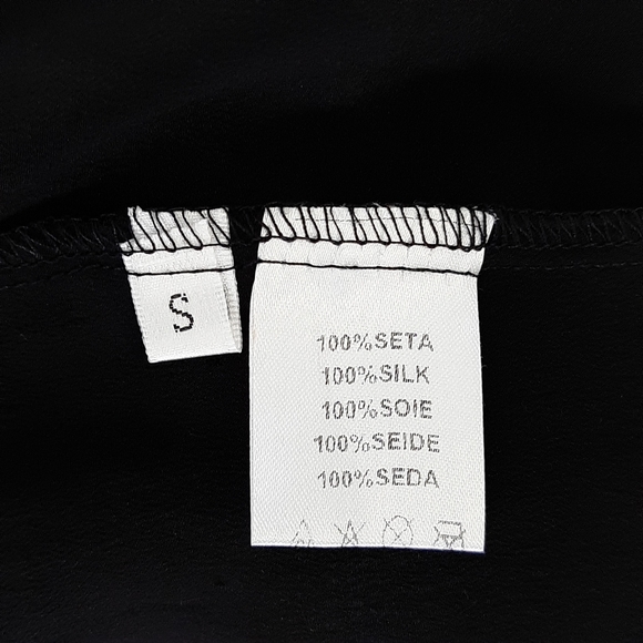 🅱️🅾️G🅾️ 100% Silk black top with lace cutout - Picture 12 of 13